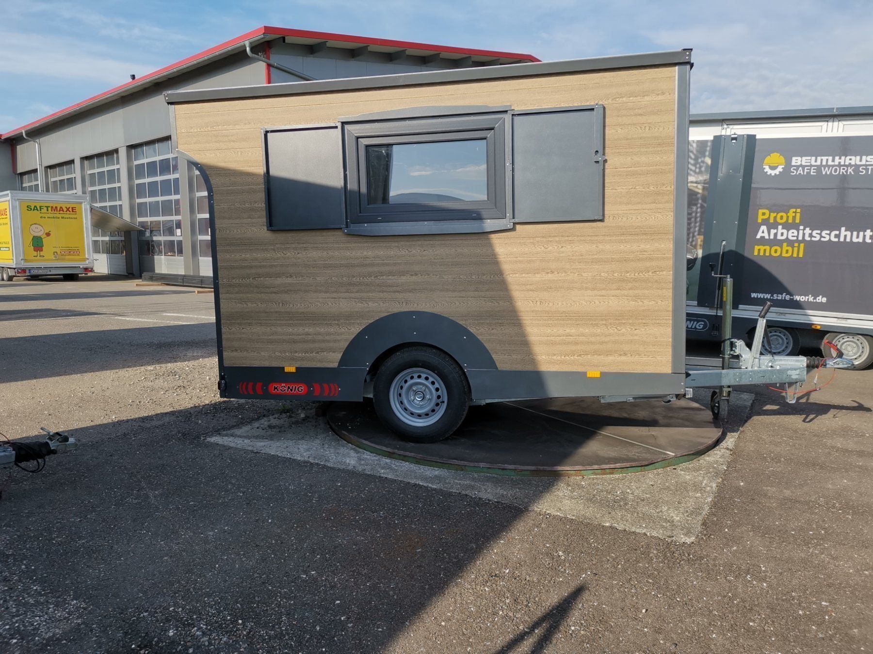 konig-tiny-wohnanhanger-isoliert-neu Remorque d’habitation isolée – KÖNIG TINY NEUF – Image 1