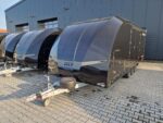 Camion de course BJT Race Transporter 7 397-6023-35-3-10-B 600 x 228 x 189 cm, noir, jantes alliage, tridem, 3500 kg – Image 11