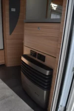 Caravane Dethleffs Camper 460 EL – Image 9