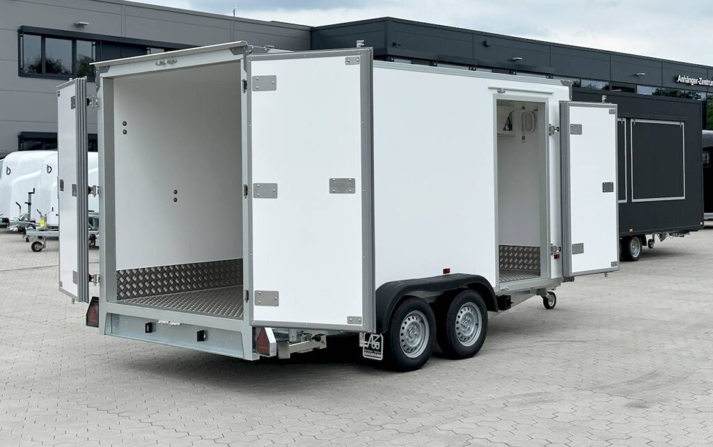 Remorque VARIANT 2719 F4 |POUR PRODUITS SURGELÉS PORTE LATÉRAL 402X170X181CM 2700KG