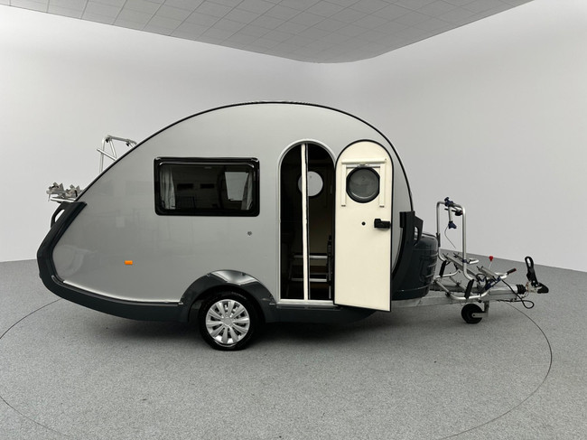 c4e66a50-bc9b-49d0-afd8-fbfbd42b4192_750 Caravane-remorque Tabbert 320 RS Année 2016 – Image 1